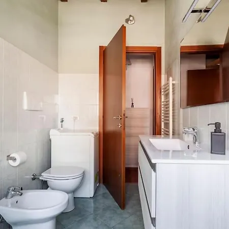 Civico288-romantic Attic Near Ieo-bocconi-f Prada Apartmán